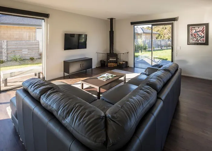 Retreat For Seasons Wanaka